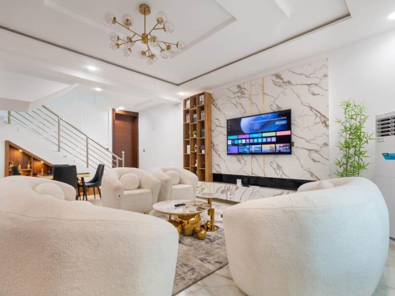4 Bedroom Apartment