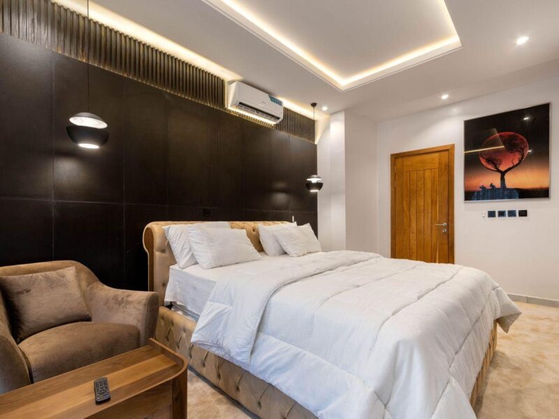 2 bedroom Maisonette