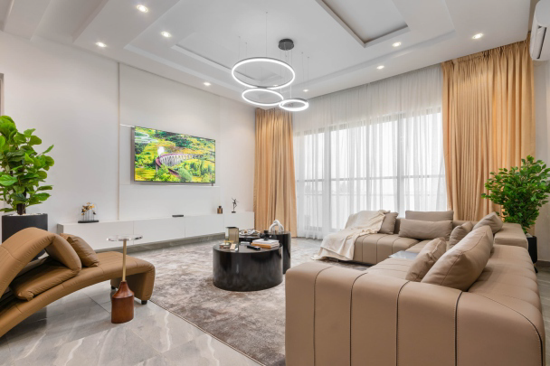 Luxury 2-Bedroom Apartment
